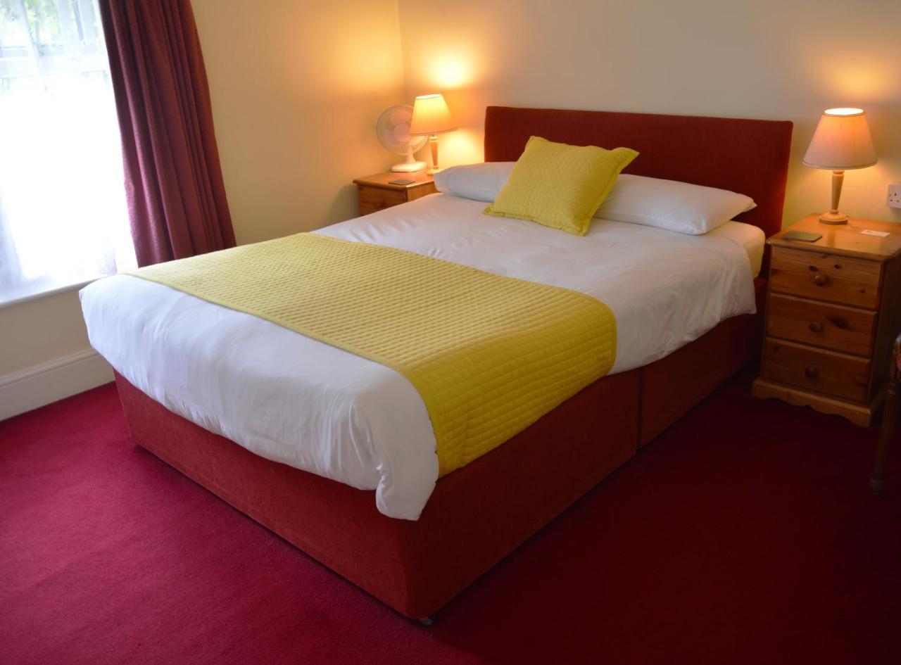 Victoria Lodge Guest House ساليزبري المظهر الخارجي الصورة