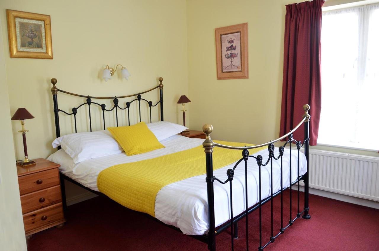 Victoria Lodge Guest House ساليزبري المظهر الخارجي الصورة